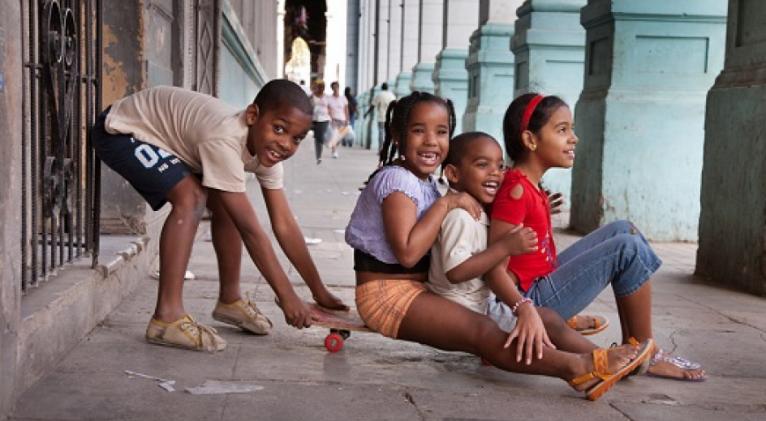 Cuba prioriza atención a niños, adolescentes y jóvenes