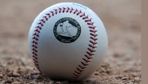 pelota de béisbol