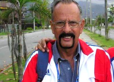 El periodismo cubano está de luto hoy por la pérdida del reconocido narrador y comentarista deportivo Ramón ''Piti'' Rivera, quien murió por afectaciones de cáncer en los pulmones.