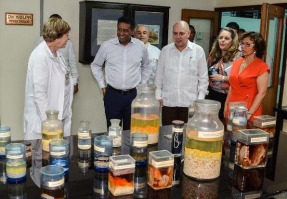 Presidente de Seychelles reconoce avances de la Medicina cubana