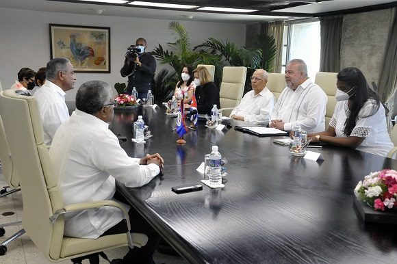 Recibe Primer Ministro cubano a su homólogo de Belice