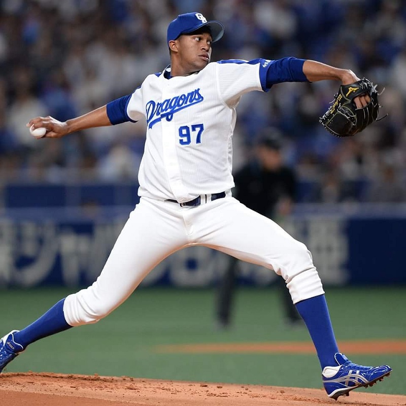 Raidel Martínez defenderá nuevamente a Dragones de Chunichi