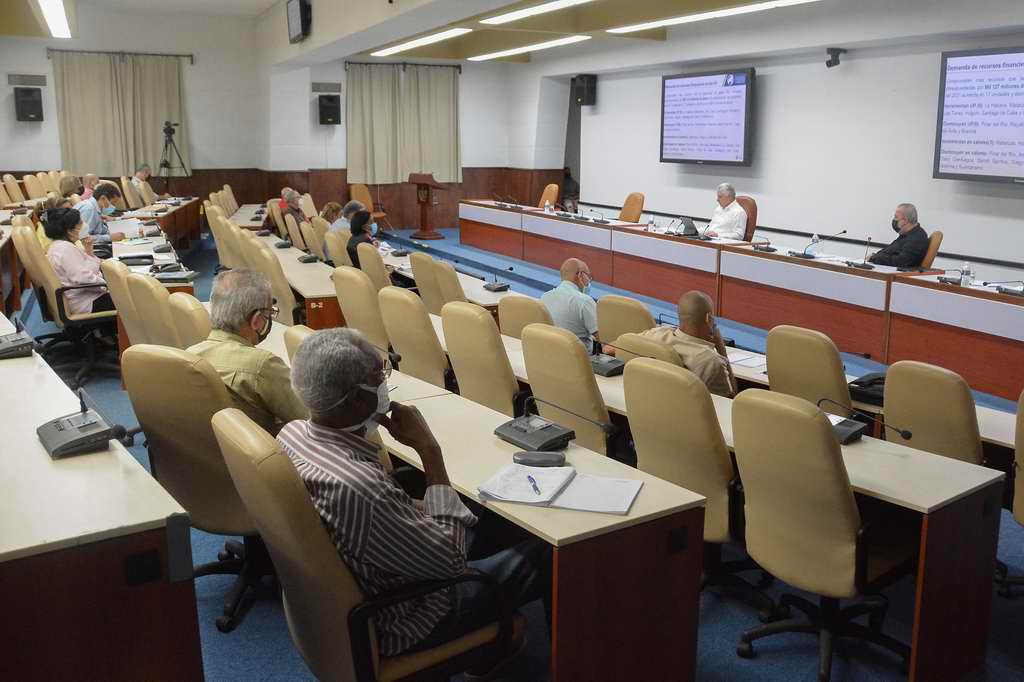 reunión de Miguel Díaz Canel con los gobernadores de todo el país.