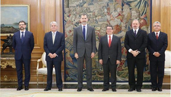 Su Majestad el Rey de España Felipe VI recibió en el Palacio de la Zarzuela al ministro de Relaciones Exteriores Bruno Rodríguez Parrilla, quien realiza una visita oficial a España.ç