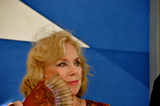Rosita Fornés. Foto: Petí. Rosita Fornés. Foto: Petí.