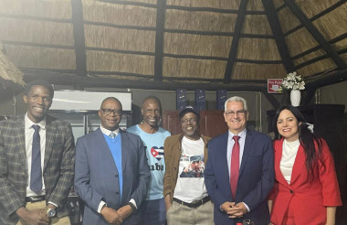 Cuba y Zimbabwe: 40 años de cooperación médica