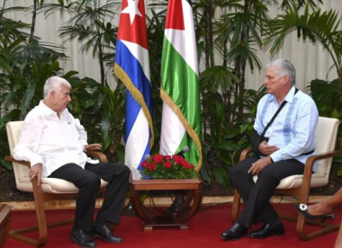 Encuentro entre Díaz-Canel y Akram Mohammad Samhan.