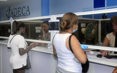 Cadeca abre nuevas oficinas para la venta de divisas en todo el país