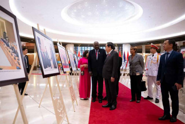 Presidente Parlamento Esteban Lazo en Vietnam