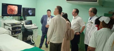 Recibe hospital cubano moderno equipo de China