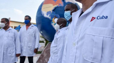 Médicos cubanos 