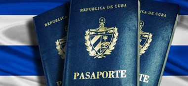 Pasaporte cubano. Imagen: @CubaMINREX/ Twitter.