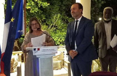 Entregan a Susana Molina orden de las Artes y las Letras de Francia
